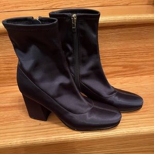 🌸MARC FISHER Navy Blue Satin "ICELA" Booties Size 8.5